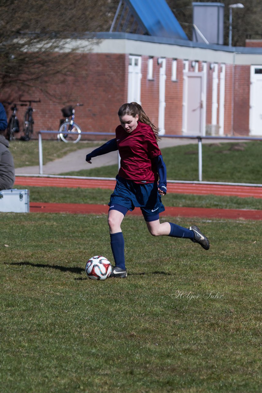 Bild 329 - B-Juniorinnen VfL Oldesloe - Krummesser SV _ Ergebnis: 4:0